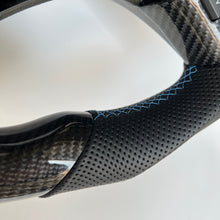 Load image into Gallery viewer, CCexcellent For Chevrolet Corvette C6 Z06 C6 2005 2006 2007 2008 2009 2010 2011 2012 2013 carbon fiber steering wheel