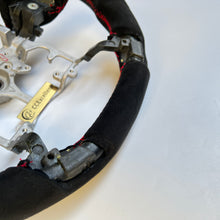 Load image into Gallery viewer, CCexcellent - Carbon fiber steering wheel for Toyota Tundra/Sequoia 2014 2015 2016 2017