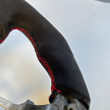 Load image into Gallery viewer, CCexcellent - Carbon fiber steering wheel for Toyota Tundra/Sequoia 2014 2015 2016 2017