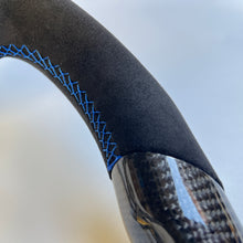 Load image into Gallery viewer, CCexcellent For Infiniti QX70 2014 2015 2016 2017 2018 carbon fiber steering wheel
