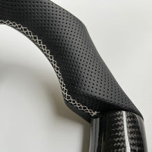 Load image into Gallery viewer, CCexcellent For Infiniti QX70 2014 2015 2016 2017 2018 carbon fiber steering wheel
